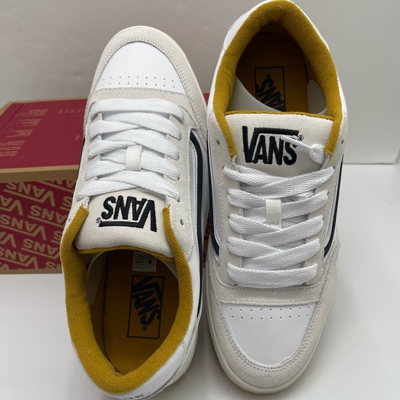 Vans Men’s Hylane
True White/Harvest Gold
VN000D1JEBP Sneakers - Picture 13 of 16